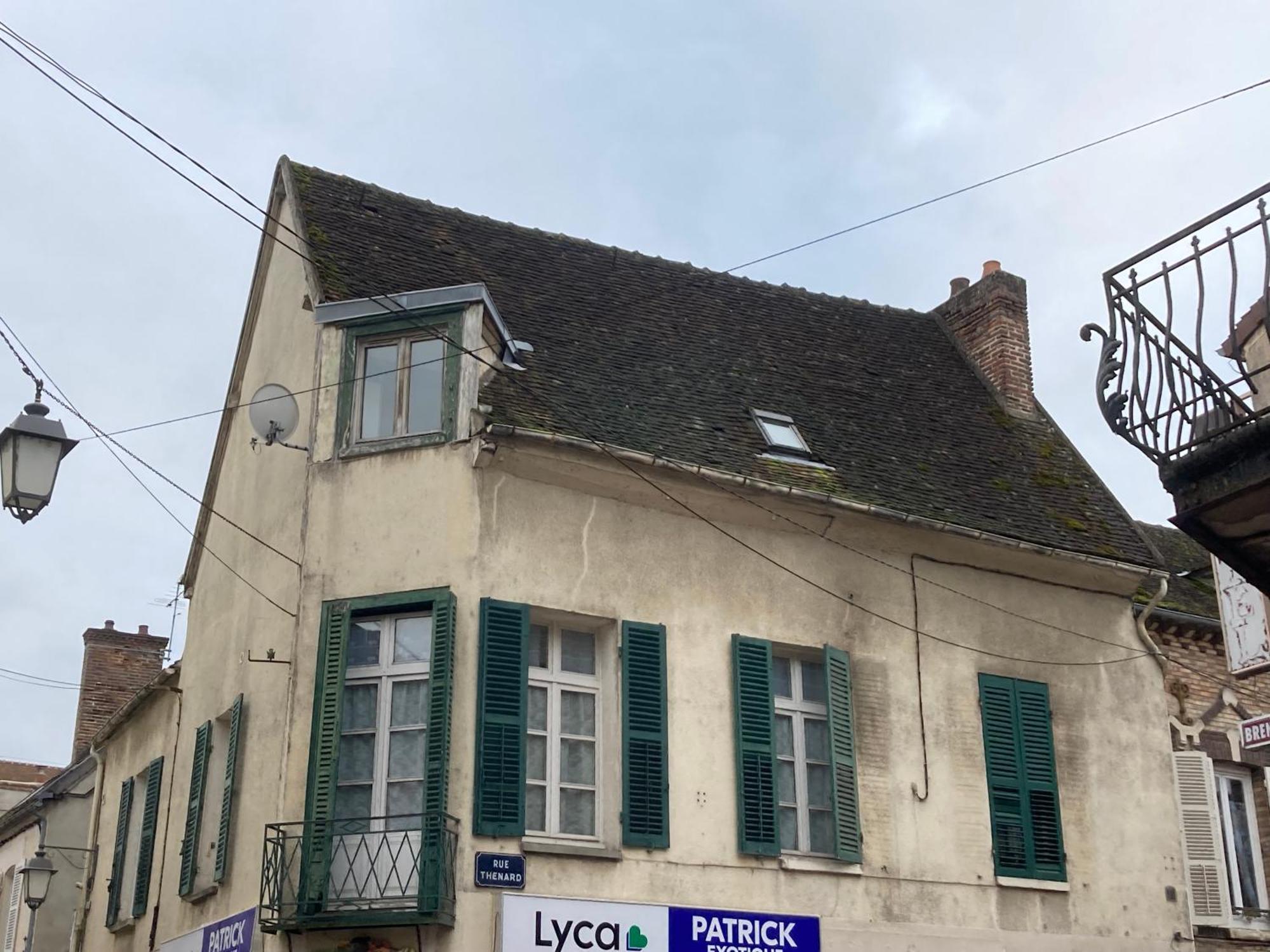 Joli Appart F2, Les 3 Croissants, Centre Ville Sens Exterior photo